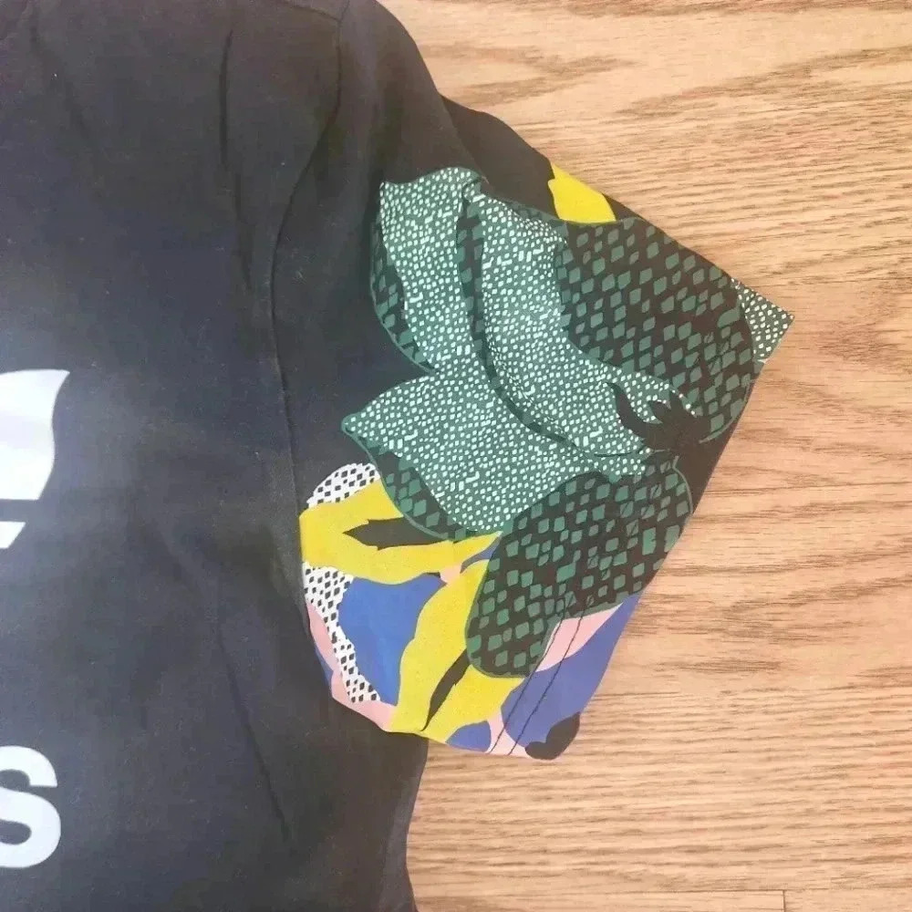 GUC Adidas x HER Studio London Floral Tee Size S - Picture 4 of 8